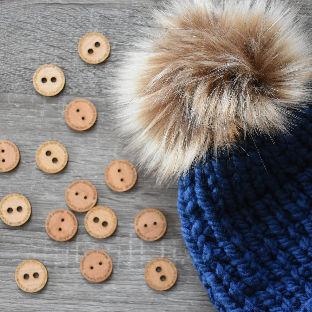 Set of 5 | Faux Fur Pom Pom With Button - Brown